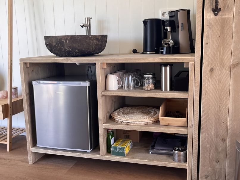 Koffiehoek 20 Polderwerff pipowagen interieur